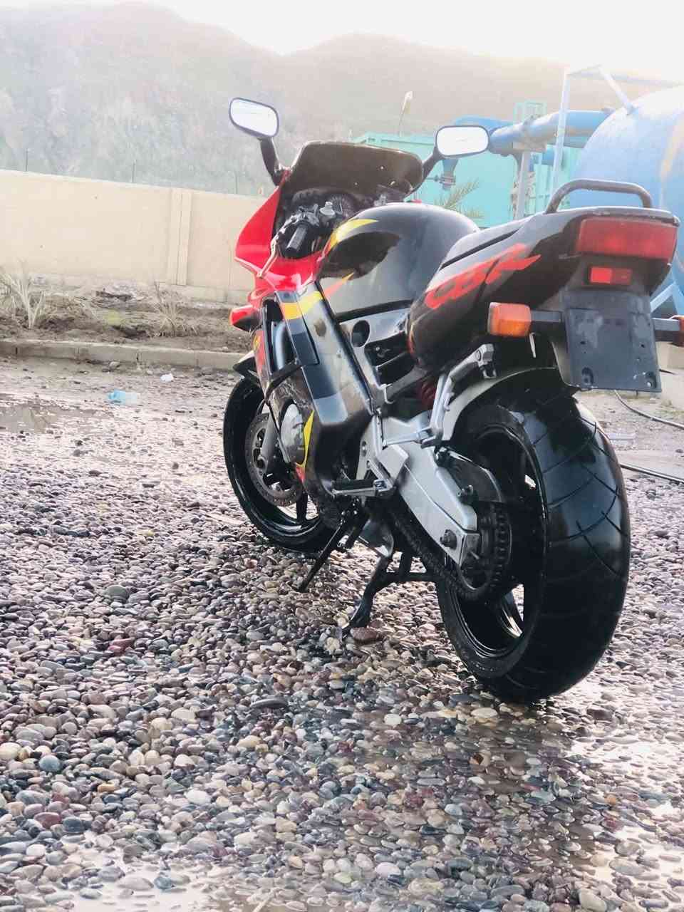 دراجة بطح f2 للبيع محرك 600cc محرك وكير شرط دراجه شعله وصوت وتخبل عل ٣ بطناش ادامه مسويلها كاملة من بريكات تاير خلفي كابريتارات بلكات نكره سلف شرط اي وقت دراجه متعوب عليها
باقي تفاصيل يم صاحب دراجه مكلف بنشر هاذا رقمه ***********
