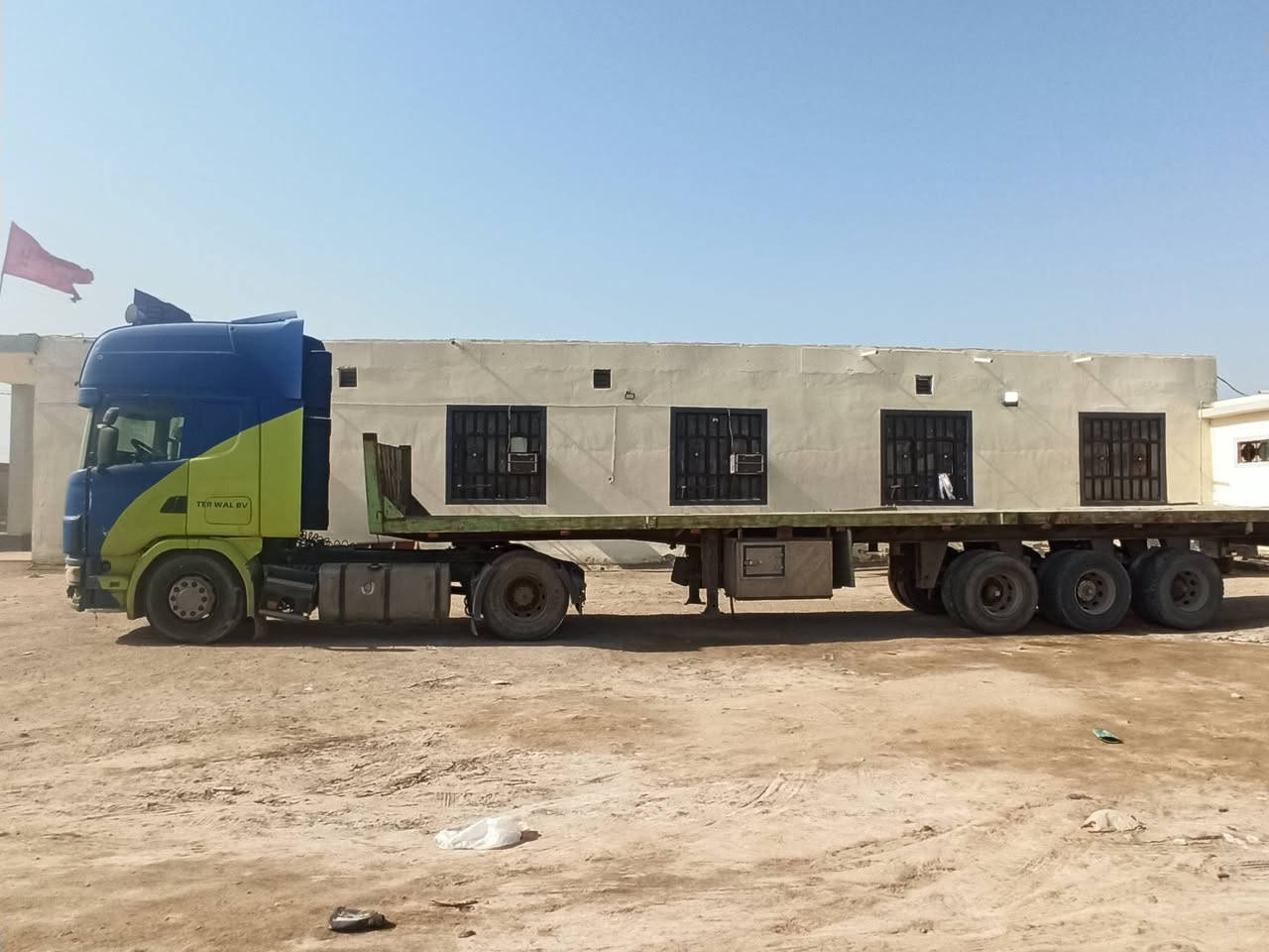 السلام عليكم ورحمه الله وبركاته سكانيه ٢٠٠٥ رقم سليمانيه مربوطة عربانتهة عليهة اربع محاور مصفرة غرايم دناكير سكانيه 
تفاصيل *********** اتصال + واتساب
