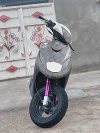 ماكس • عدله • كهربايات