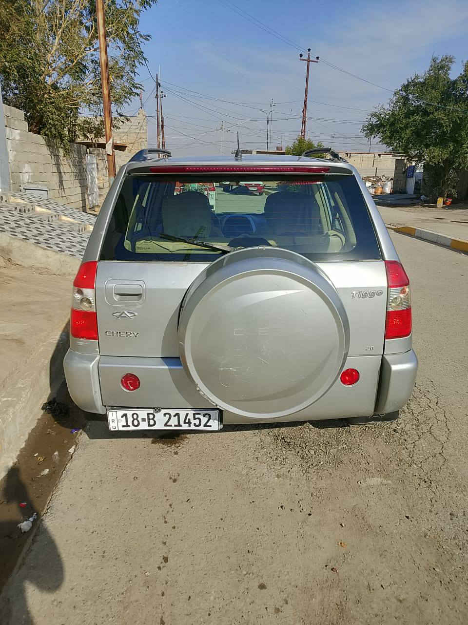 سياره تيكو 2011 للبيع السعر 50ورقه وبيه مجال سياره نضيفه كلش مصبوغه جماليه رقم الهاتف : ***********
