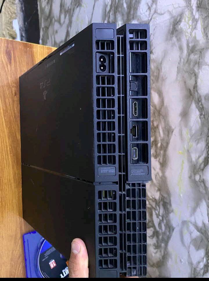 بلي فور فات اونولاين كامل ملحقات ويا جوستكات2 وحدة اصلية وقرص بلاك اوبس الجهاز كلش كلش نضيف واحلة من الصور _السعر 190_   للأستفسار واتساب ***********