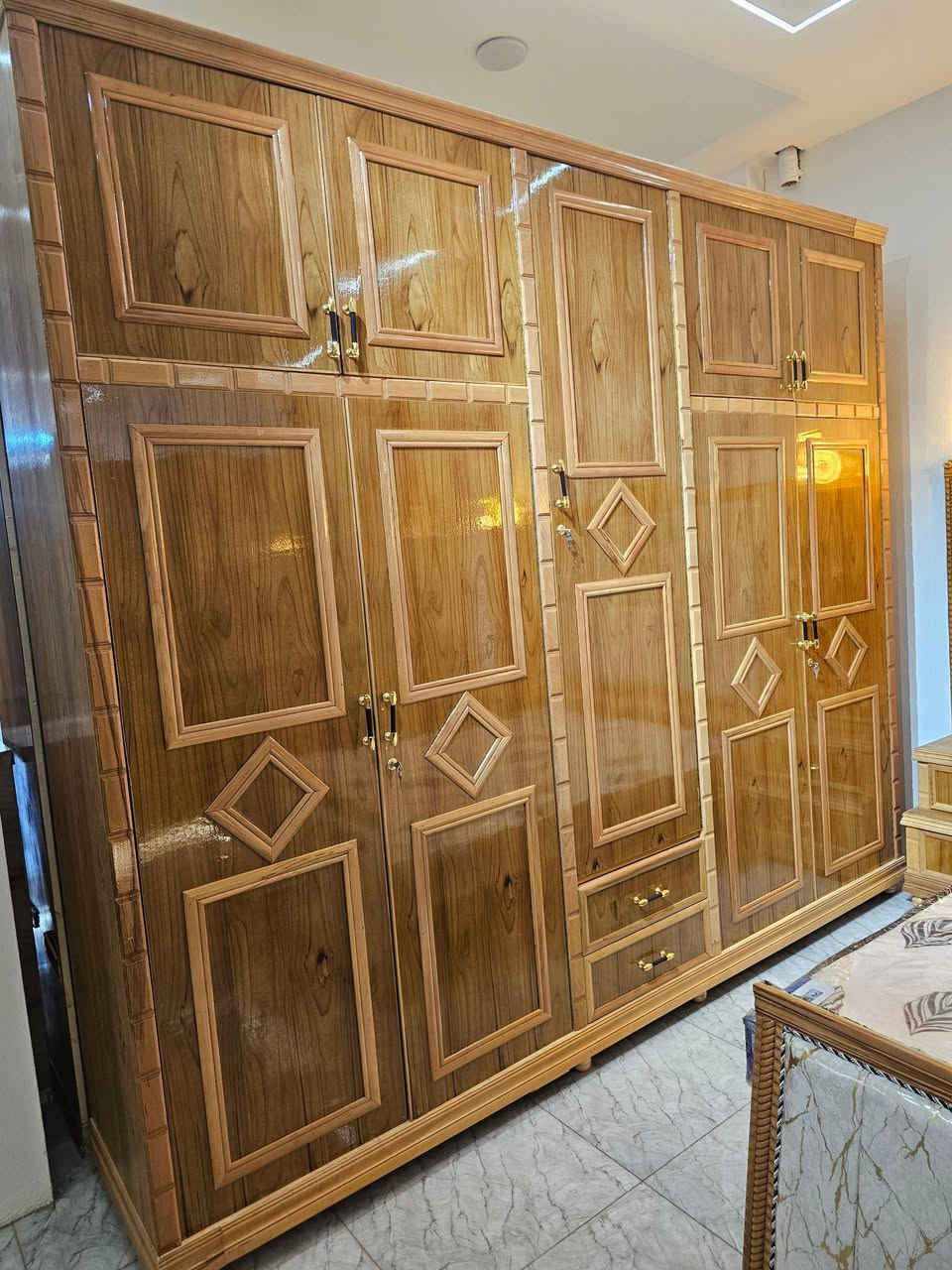 #بلقسط  #بلقسط_المريح🔥🔥✅ 
يتوفر قسط 10 اشهر و18 شهر
غرفة خمس ابواب ملحق 
فصال تركي شغل عراقي 🇮🇶 
صبغ حراري دوشمة حسب الطلب 📢 
مساطر زان مع جزامة هدية🎁 
يتوفر البيع بل قسط مدني عسكري موضفين #بالتقسيط_بالتقسيط
للاستفسار الاتصال على الرقم
#غرف نوم بل تقسيط
***********/***********
