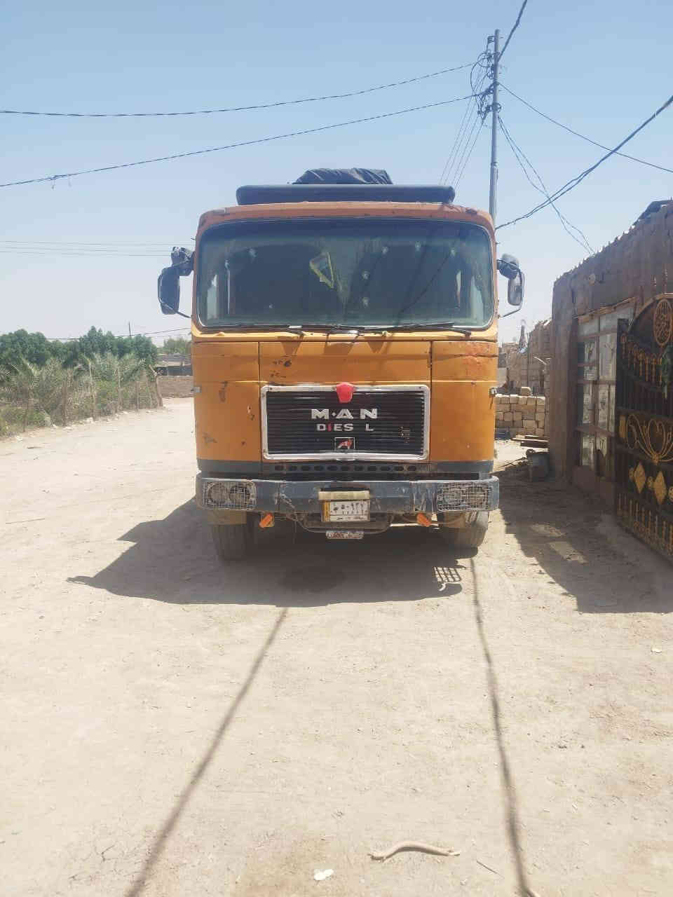 السلام عليكم مان 82 للبيع مكينة البي 25 محسن گير فلر مجموعة نص تايرات نص عمر رقم بغداد سنوية نافذة مكان السيارة ديوانية الاتصال ***********
