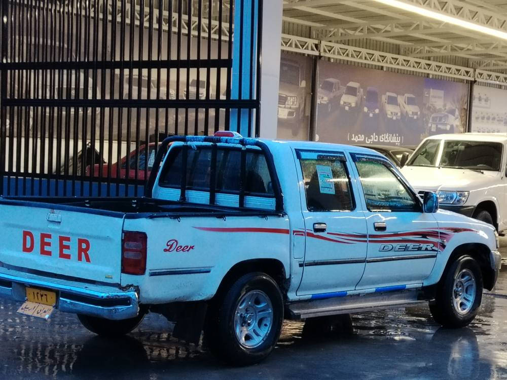 پیکب دير موديل 2006 
ژینگەی دراوەسەنەوی تازە بەسەرچوە
کاڵبونەوەی نیە دەعمی نیە
حیزام بۆیاغ کراوە بۆجوانی
گێرومەكينه و ئەکسل بەشەرت
چوارتایەی تازە بۆبەستراوە
توندو تۆڵە بێ مەسرەفە
***********ڤایبەر وەتس ئەپ
***********لەشاری کۆیەم
57وەرەقەو مەجالێکی کەم كويسينجاك, أربيل
