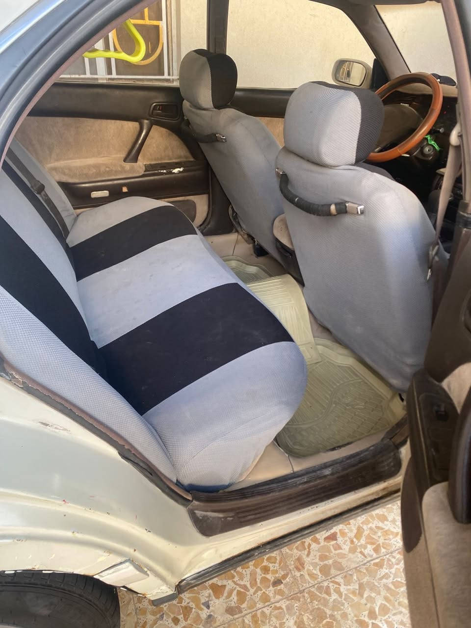 سلام عليكم للبيع بطة منفصل رقم بصرة بسمي
كفالة كص ونقل وضربة مكينه وكير كفالة 
حداده تخم تاير سياره جاهزه كهـربائيات كلها شغاله العنوان البصرة الهارثه ارقم ***********
