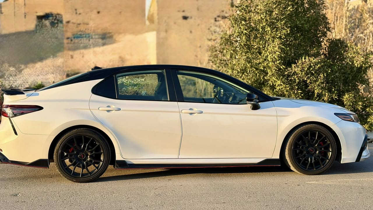 السلام عليكم
للبيع او مراوسه  
كامري 2023 xrt فول موصفات 
السعر :260ومجال قليل   
ملاحظة السيارة :راس بونيد فقط بدون دواخل  
سياره معنى كلام زيرو دينار مصرف ما بيها ✅
الرباگات فقط ستيرن مرجع بلادى شرط فحص 100%

المواصفات : XRT
‏‎شاشة   
بصمه 
هند بريك بصمه 
‏‎كاميرة
اوتو هولد (𝐀𝐮𝐭𝐨 𝐇𝐨𝐥𝐝)  
اوتو ستارات (𝐀𝐮𝐭𝐨 𝐒𝐭𝐚𝐫𝐝)
اوتو ستارات (𝐀𝐮𝐭𝐨 𝐒𝐭𝐨𝐩)
رادار امامي (تحديد مسار)
‏‎رادار جانبي (نقاط عمياء)
‏‎رادار خلفي (التحذير من الاصطدام)
‏‎حساسات امامي
‏‎حساسات خلفي 
نظام (𝐄𝐜𝐨)
نظام (𝐍𝐨𝐫𝐦𝐚𝐥) 
نظام (𝐒𝐩𝐨𝐫𝐭)
تحكمات  استيرن
كشنات كهربائي 
تبريد لمس
لايتات (𝐋𝐞𝐝) ليد زينون بيلادي
بكلايتات (𝐋𝐞𝐝) ليد بيلادي
سقف اسود 
داخل حزام احمر 
ويل كروم 
وبعد هواية مواصفات…
‏‎تفاصيل اكثر الاتصال علی ارقام التاليه  

اتصل وتدلل ***********☎️
