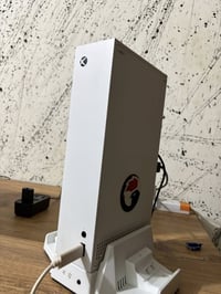 جهاز سيريس اس مستعمل قليل جداً مع كامل ملحقاته الاصلية بالاضافة الى شا...