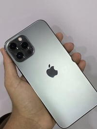 آيفون ١٢ برو ماكس • ١٢٨ • شاشه اصلي