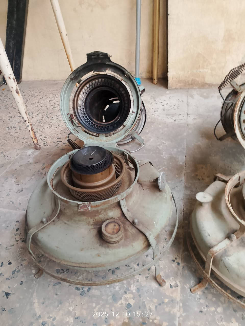 صوبات علاءالدين مثل ماموضحين بالصوره العدد ٣السعر ٥٠٠٠٠ بيهم مجال بسيط طبعا بيهم نحاس  للتواصل الموصل الرقم ***********
