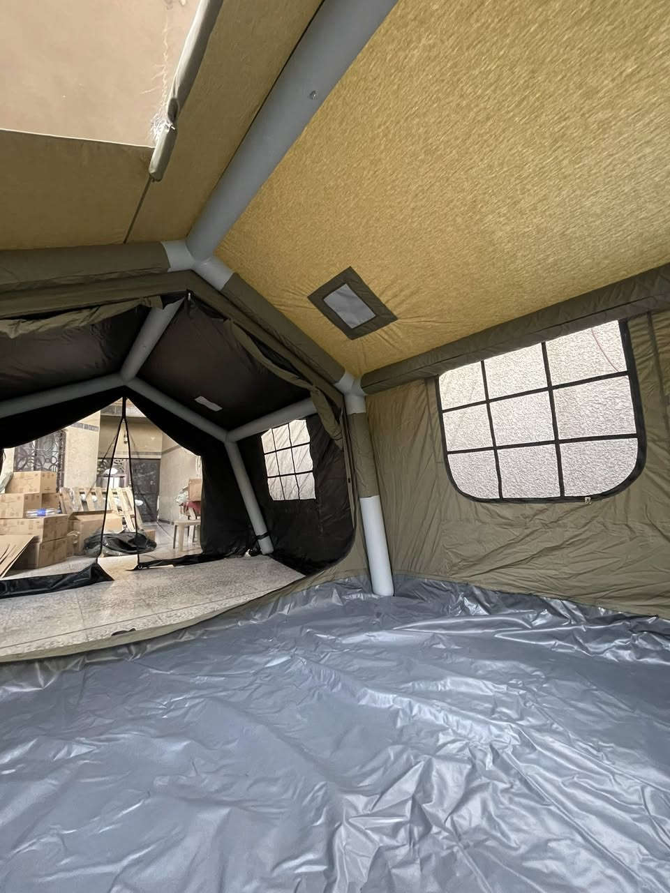 خيمة نفخ القياس الكبير 
واللون المميز 
قماش جادر ثخيين 
قياس( ٥*٣ ) متر 
الجوانب عاليات انتاج اوربي 
•غرفتين 
•فتحة بانوراما 
•فتحتين مدافئ 
• ناموسيات بكل شباك 
• نايلون اضافي للشبابيك 
وزنها ٤٥ كيلو

سعرها ٧٥٠ الف 

للحجز اتصال على ***********
