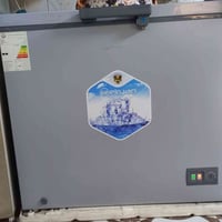 ثلاجة • جديدة • مجال بسيط