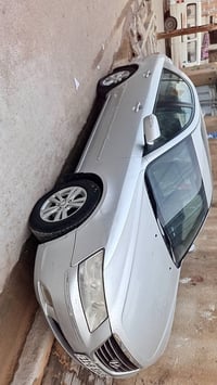 سوناتا ٢٠٠٩ • خليجي • فتحة سقف