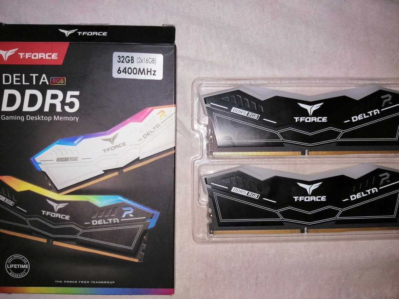 Ram Teamgroup delta force 
cl40 
6400mhz تردد
DDR5
32gb (2x16gb) kit
للبيع مستعمل اقل من سنه نظيف 550 الف او هم بس مجال للطيبين يوجد توصيل من بغداد للمحافضات


**إذا كنت صاحب هذا الإعلان وتريد حذفه لأي سبب، رجاءا أرسل رسالة إلى الدعم الفني**