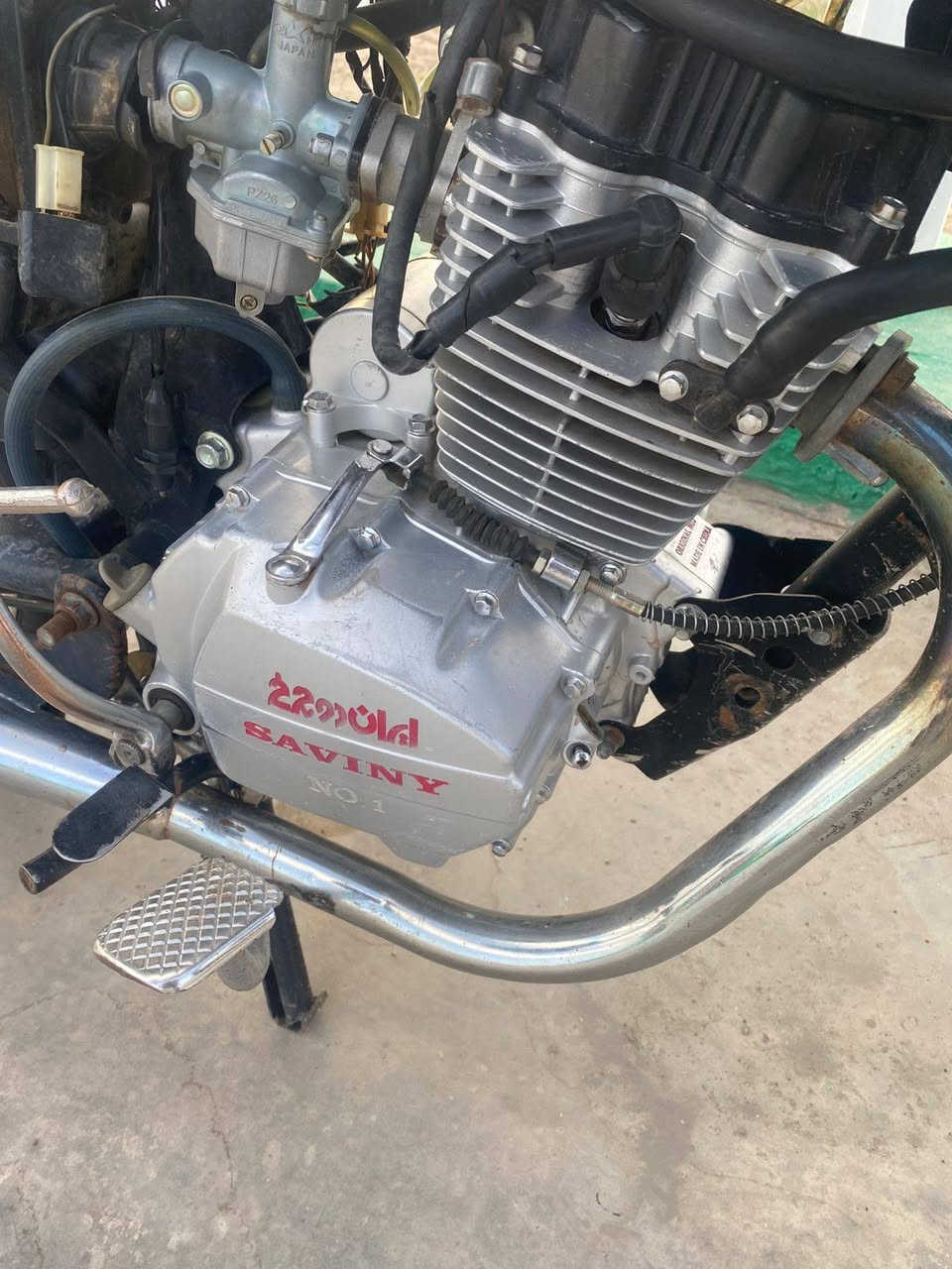 دراجه سيفان محرك نضافه فول والمكينه ناعمه مثل ماشوفون نظافته فول سلف شغال والهندر نكره شرط والدراجه نشطه شلعته تشك الكاع شك ومراوس بماكس حسب القناعه او للبيع سعره 250  الرقم ***********
