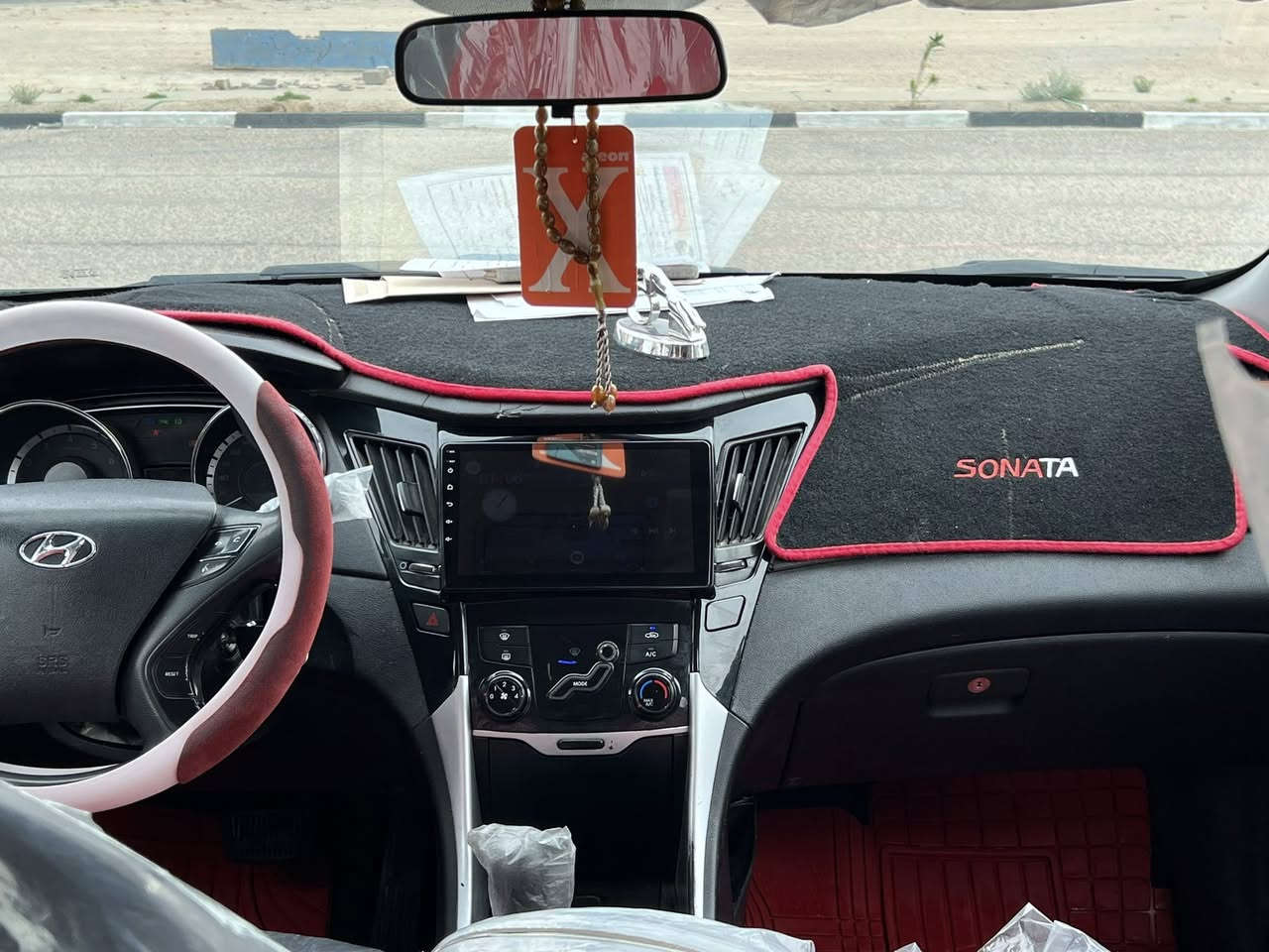 تحيه طيبه هونداي سوناته البيع مديل ١١  مكفوله من الضربه وتبديل بيهه ثلاث قطع صبق بدون ضربه وارد كوري ماينكفل من الصبق مكان السياره بصره خور الزبير السعر ٩٠ وبيه مجال سياره جاهزه كير مكينه تبريد حدايده جديد مكينه طك جيس توهه مشدوده ولشراي بل خدمه رقم الهاتف ***********مكان السياره خور الزبير بصره
