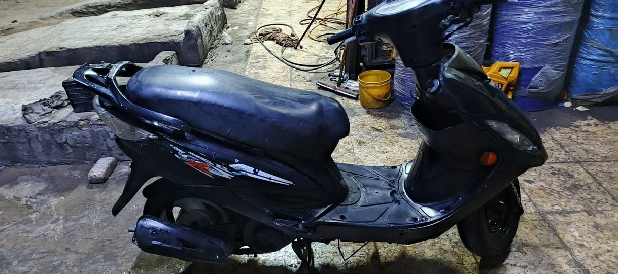 كامكو للبيع مناقصه برغي🔩 مكينته مكفوله ودراجه تخبل سعره 350 مكاني ديوانية قضاء الشامية ***********
