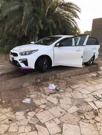 اخوان سيراتو موديل 19 محرك 1600 مكفوله كفاله عامه ماعدى رصعه بسيطه ابخ...