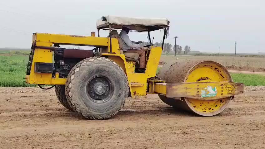 السلام عليكم حادله بوماك للبيع رقم مروع وطني تحويل محرك بمات خير من الله مكانها صلاح الدين السعر ٢٢٠ ورقه ‏‪وبيها مجال رقم الهاتف  ‏‪***********
