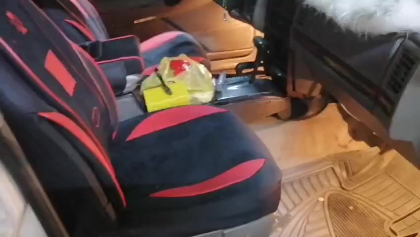 السلام عليكم جيب اگراند كلهه  بلادي موديل 95 فول مواصفات بيع او مراوس  حسب القناعة ولسعر خاص مكاني سامراء ***********
