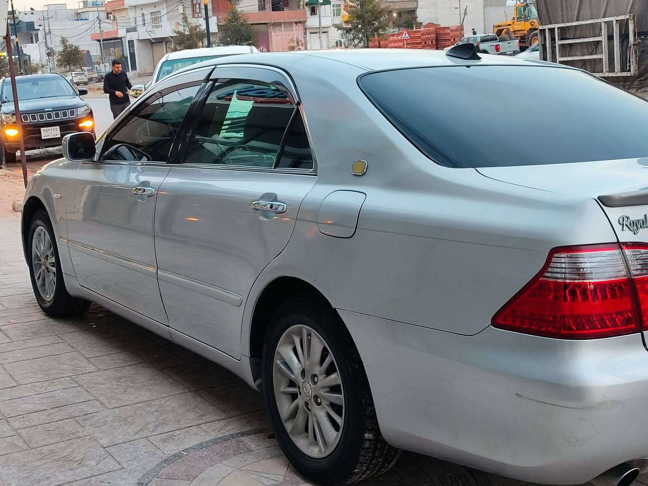 شاهینە 180
گێڕ گەورە مەکینە بچوك
بــڕاوە بـڕاوە
بـێ دوکەڵ 
مۆدێل ٢٠٠٧
ناو ڕەساسی 
شاشە گەورە
بەسمە ڕەساسی 
لایت ناوچەی کوێر 
 بە شەرت بێ مەسرەف
ماڵی دەستی خۆمە
هیچ ئەزیەت نەدراوە 
نرخی 49$ و کەمێک مامەڵە 

شوێن ڕانیە 

***********
***********
