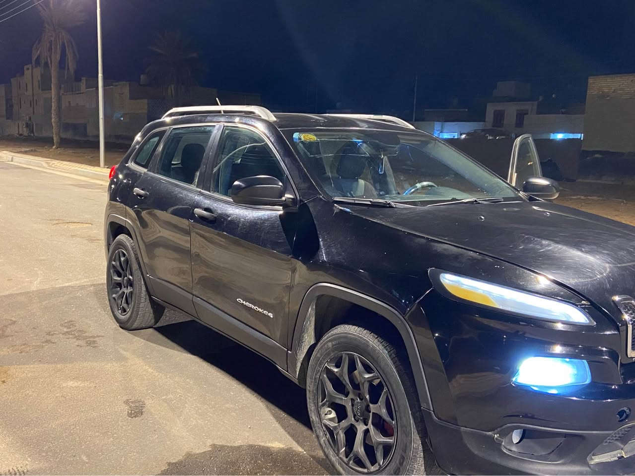 السلام عليكم
سياره للبيع
جيب بزون
موديل ٢٠١٧
نص فول
السياره نضيفه 
للاستفسار (***********) عمارة, ميسان
