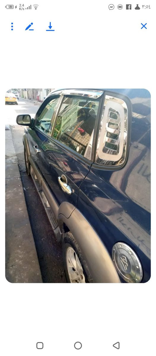 توسان موديل2009سيارة بلادية ومكفوله محرك جديد 6 فور ويل الصدر الامامي والخلفي جديد باتري جديد تخم تايرات ومسويلها ادامه كامله بيها مواصفات حلوة كامرة شاشة 8ارباك تدفه كشنات تبريد شغال رقم حلو 3ارقام سعرها122 وبيها مجال قليل هاتف *********** مكان السيارة بغداد
