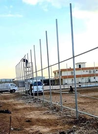 شركه بغداد لعمل الملاعب الرياضيه بأنواعها الخماسي والسباعي 07744821101