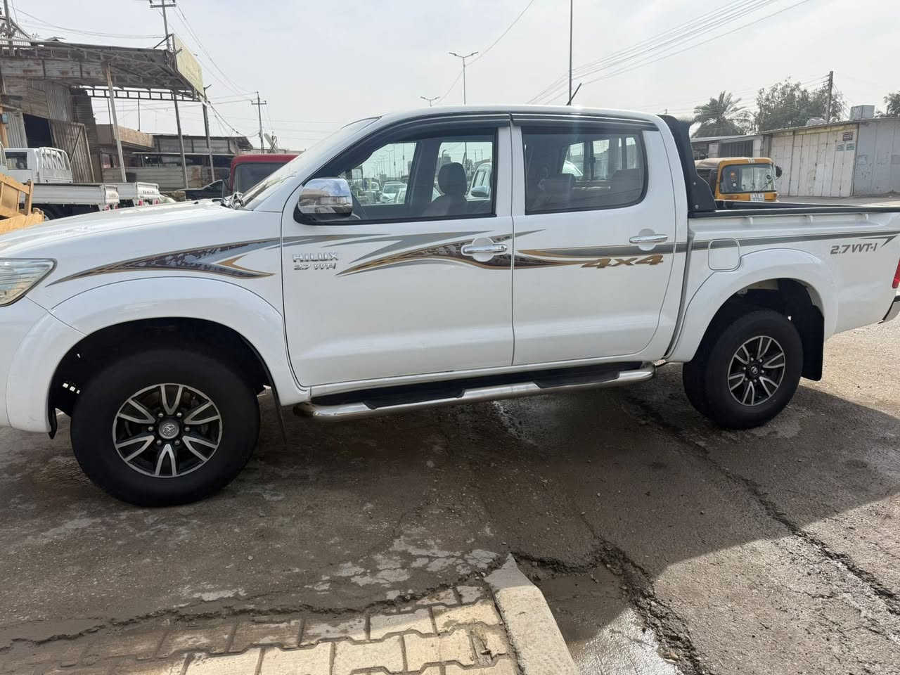 سلام عليكم بيكم فور ويل مديل 14 رقم اربيل بسمي سنويه جديده مكفوله كفاله عامه عل سونار مكاني بغداد السعر 235 (***********
