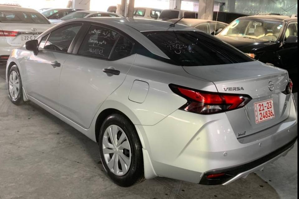 نیسان ڤێرسا 2023 مواسەفات S
ته نها 17 هەزار  رويشتووه 
سه يارەکە زوّر خاويّنه 
خەتی جادە، تەحديد سرعه ، 
رادار پشتە وەوپيشه وە، و
ليدراو ته نها جاملغى لاى سایەق و بۆنیتی بۆیاخە 
بێناو بێ ئێرباگ
سەیارەکە ژمارە کاتیە کاتی نەشکاوە واتا ٢ مانگی لەگەڵە

سـعـر : لە کۆمێنت داوابکە ڕاستەوخۆ بۆت دێت 📥 

گێر و مەکیەنەی بەشەرت 
هیچ کێشەیەکی تێدا نییە 

ژمارەی خاوەنەکەی 
***********
