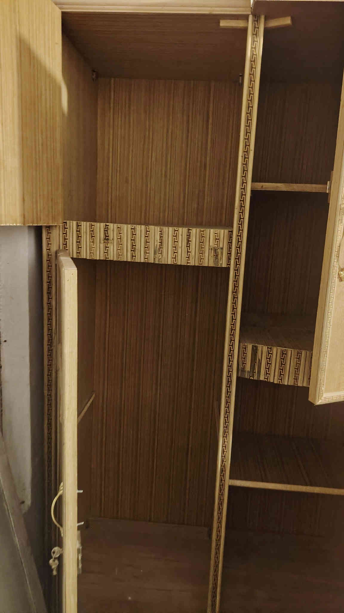 سلام عليكم ورحمة الله

اخواني خواتي

غرفت نوم جدید

عوزهة بس صبغ فقط

سعر 750 بيهة مجال

غرفة جديد مثل ما جاي شوف بعينك عنواني جسر ديالى القديم

رقمي ***********
