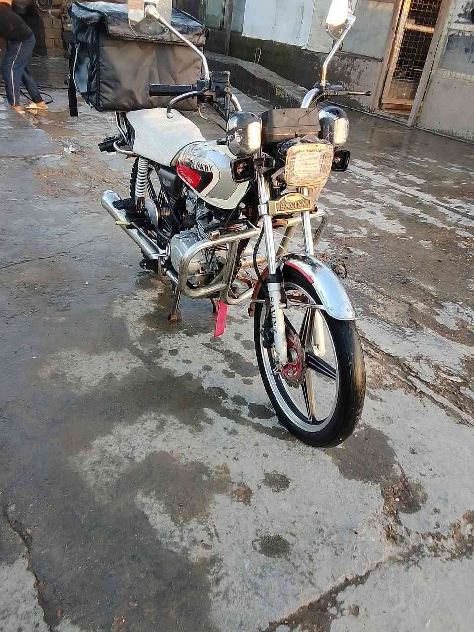 سلام عليكم دراجة ايراني سافانة 5كير موديل 2020اوراق أصولية الدراجة يحتاجلهة صفاحيات وستيرن والدشبول مشلوع من بكانة مابي شي يشتغل السعر 400وبيهة مجال حك جيتك مكاني محمودية ناحية الرشيد الاتصال ***********واتساب ***********بيع مستعجل
