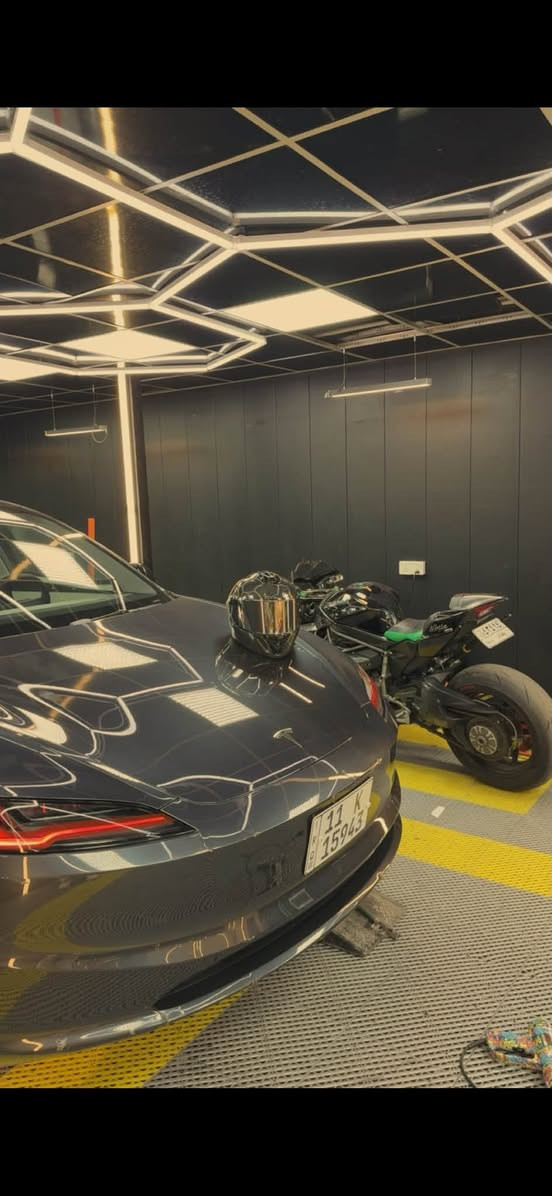 تيسلا model 3 2024
دبل واطور
ماشيه 16
قطعتين فقط باب وجاملغ بدون ايرباك بدون دواخل
مغلفه ppf
21000$
***********
