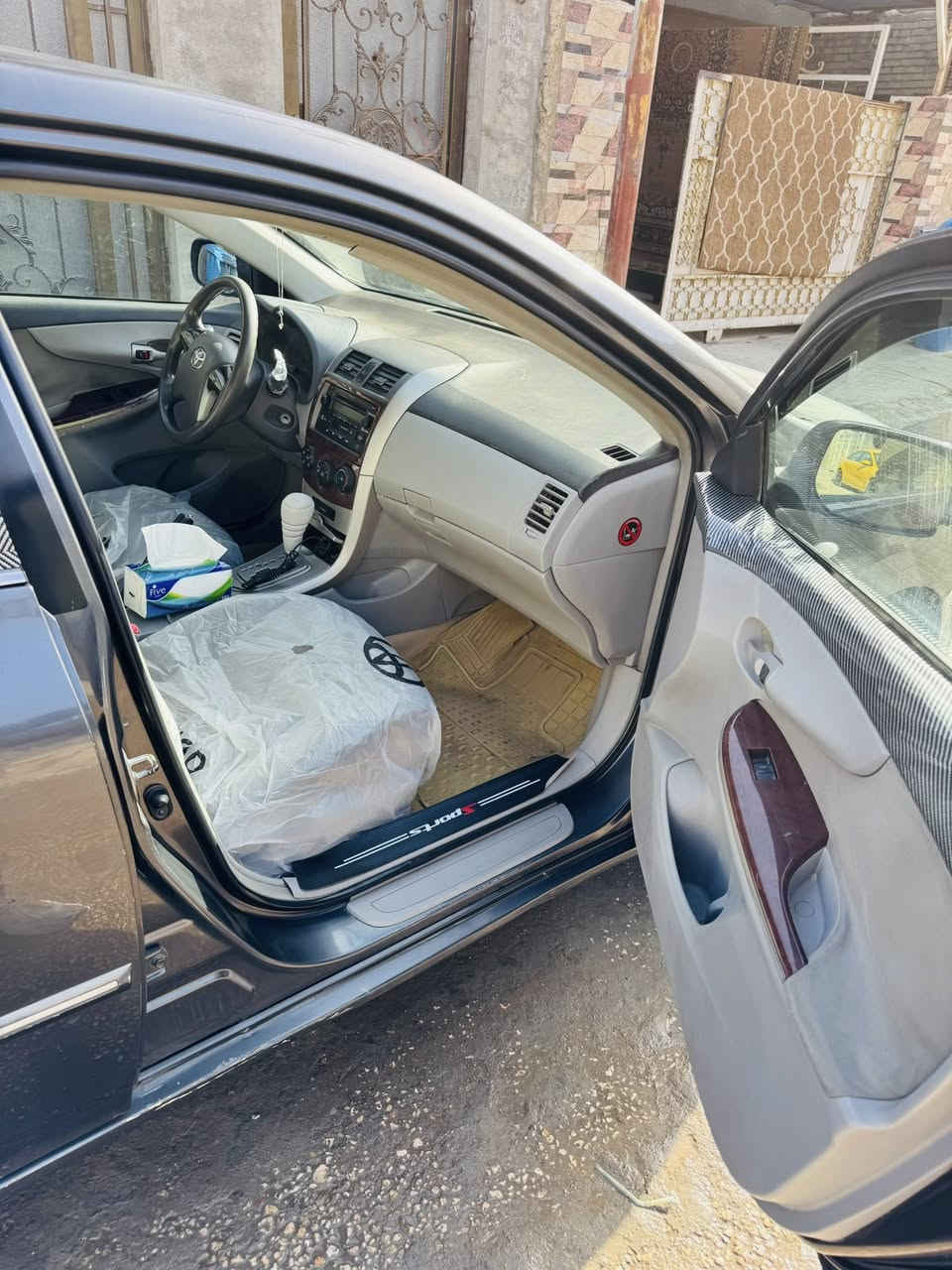 كورلا 2010 خليجي  رقم بغداد الإنكليزي 
مكينه 1800 
بيها 3 قطع صبغ بسمي تحويل ثاني يوم 
مكينه كير مكفولات منظومه زنون تخبل كهربائيات كلها شغاله داخلها نظيف كولش
شواصي لغود بدنه سليمه هزه جديده 
رقم جديد مكينه شادها بسنه 2022 شرط 120 دك جرص دهن مبدله جديد شركه تويل الامريكي سنويه للـ 2029  ترايك للبصره 10 مرات
بيها فقط جراد مثل ماموضح بصوره 
السعر 112
المكان بغداد
رقمي ***********
