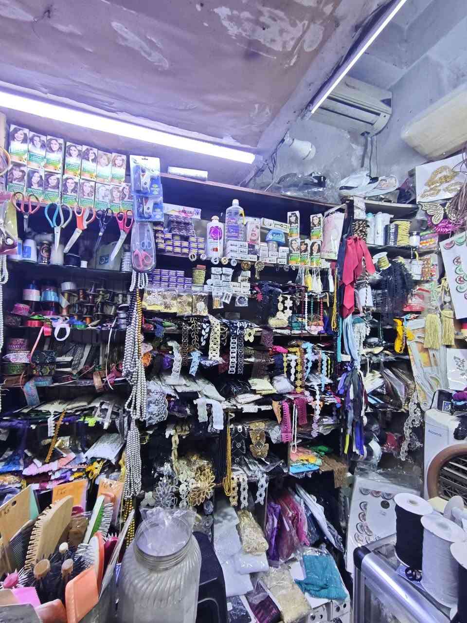 متوفر لدينا جميع لوازم الخياطة خيوط.بكر.دانتيلات بانواع واشكال  و٠ميع شغلات تخص اللوازم
عنوان بغداد الاسكان السوق الاول محلات الحسينية محل احمد كماليات قرب ملجأ الاسكان
متوفر لدينا جميع لوازم الخياطة خيوط.بكر.دانتيلات بانواع واشكال  و٠ميع شغلات تخص اللوازم


**إذا كنت صاحب هذا الإعلان وتريد حذفه لأي سبب، رجاءا أرسل رسالة إلى الدعم الفني**