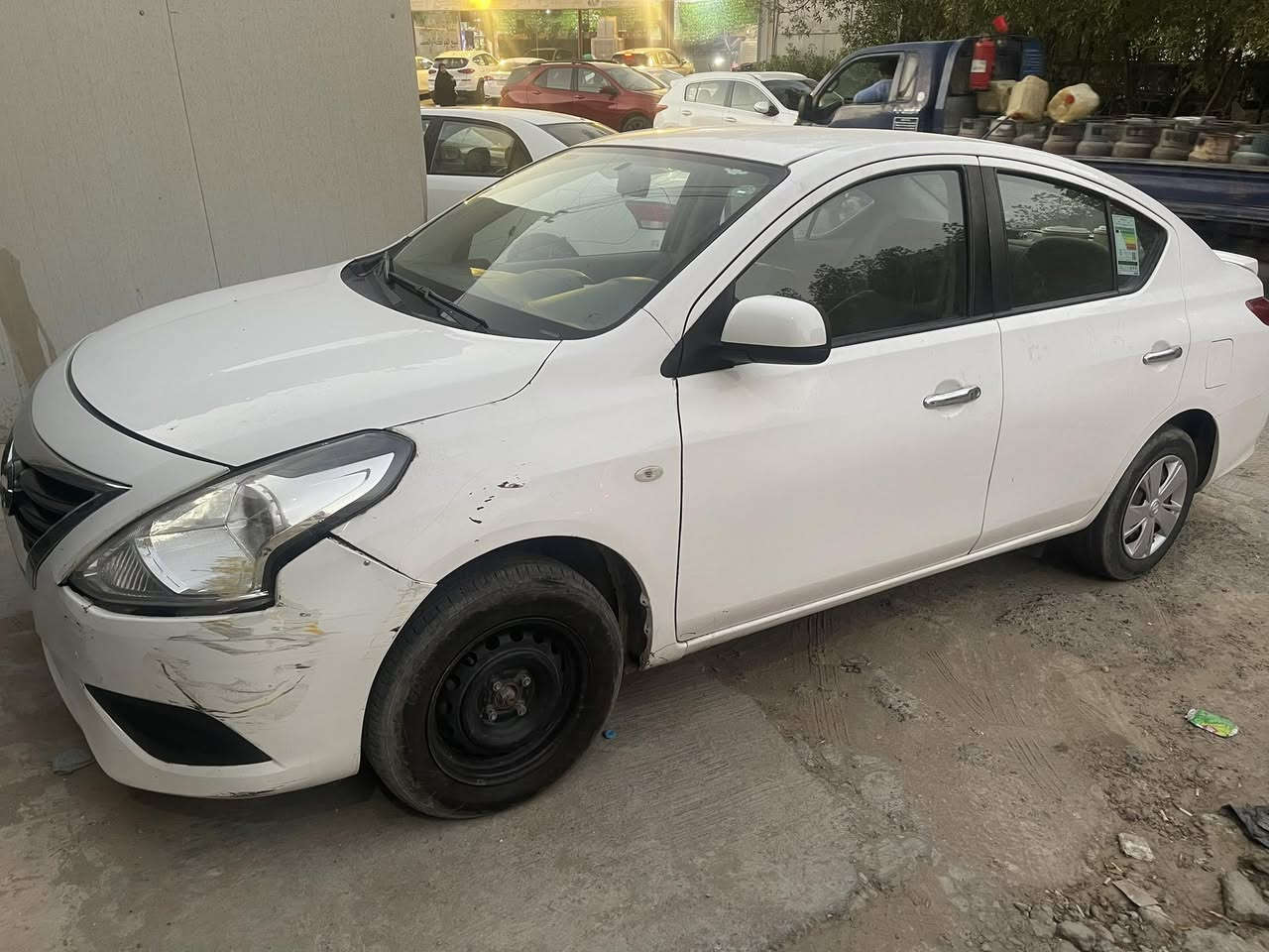 صني موديل ٢٠ السيارة بيها حالوب وبارد مثل مموضح بالسونار سعرها ٩٣ وبيها مجال حك الجية ***********

