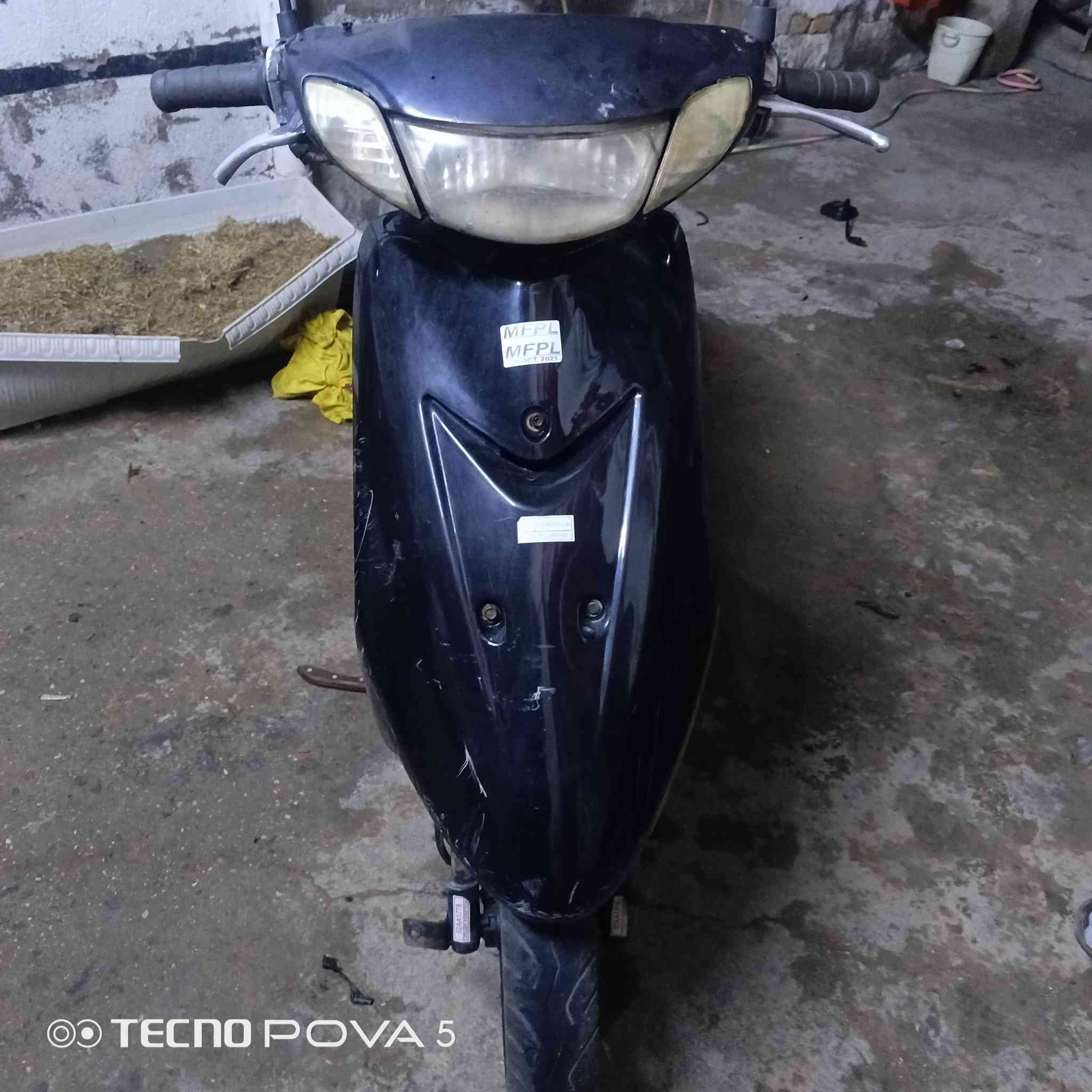 سلام عليكم دراجه 
60 شغاله كلشي ميحتاجله بس جوزه تجي تشغل وتطلع نضافه شوفت عينك سعر 125 مكاني بغداد الحسينيه مال راشديه رقم ***********
