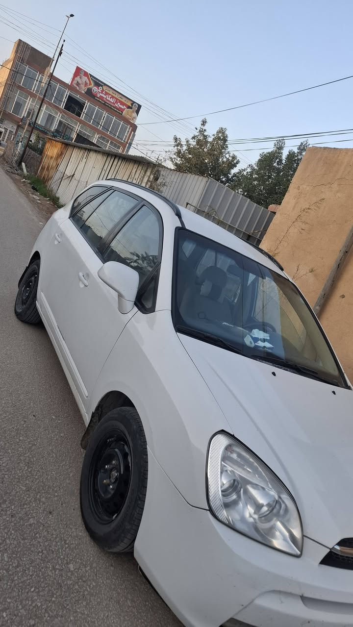 كارنز موديل ٢٠٠٩ للبيع او مراوس تخم ويل وتايرات حدادية وره وكدام ادامة كاملة متذب عليه ربع تبريد كير جديد 
بيع كم قطعه صبغ ابيع حزام ١١٧ وبيه مجال رقم مميز تريد وكالة او مداور 
***********
