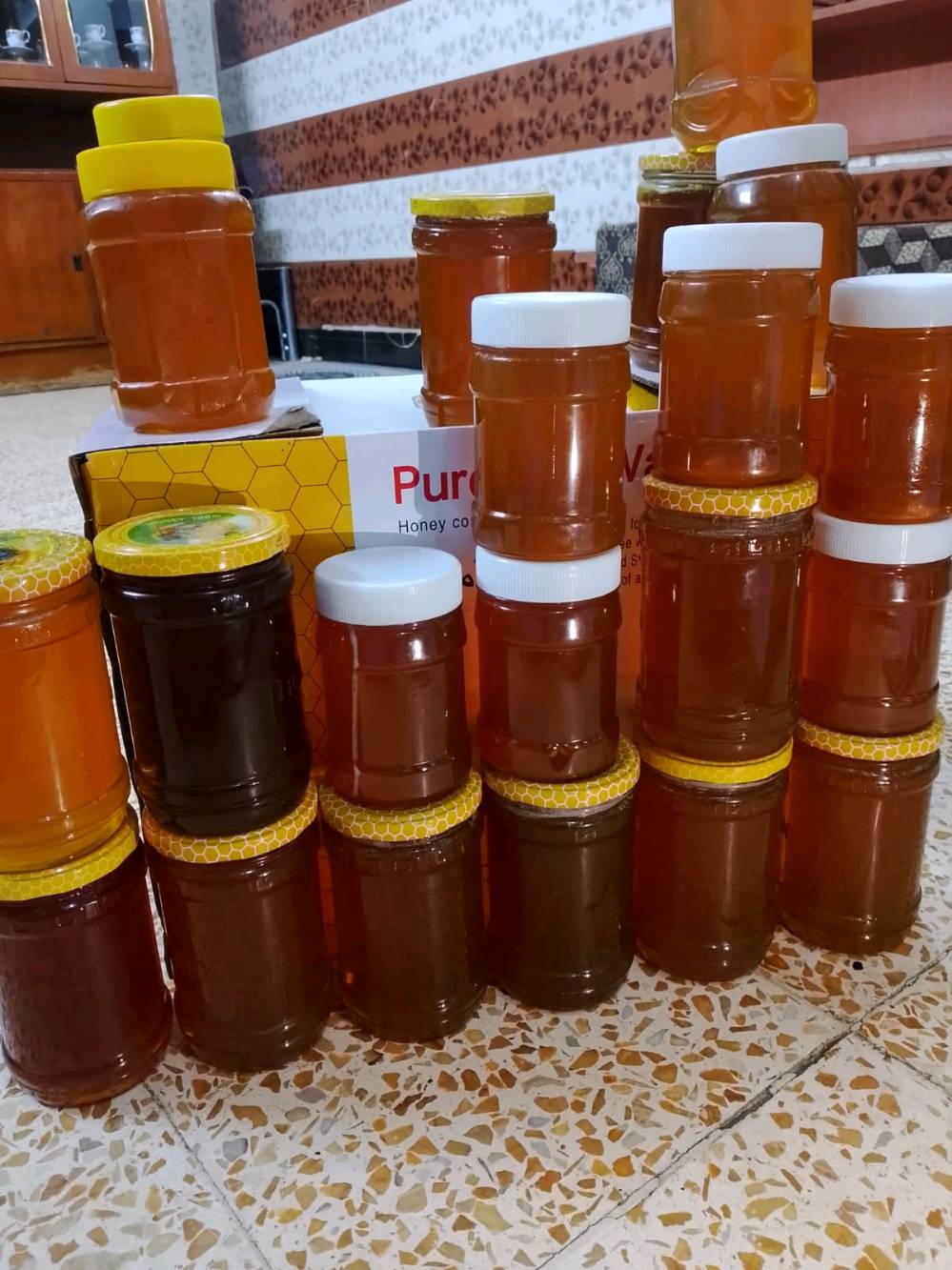 لدينا عسل طبيعي مال مناحلنا 
عسل كالبتوز و  عسل 🍯 حمضيات 
سعر الكيلو 45 الف 
كركوك حي عدن
***********