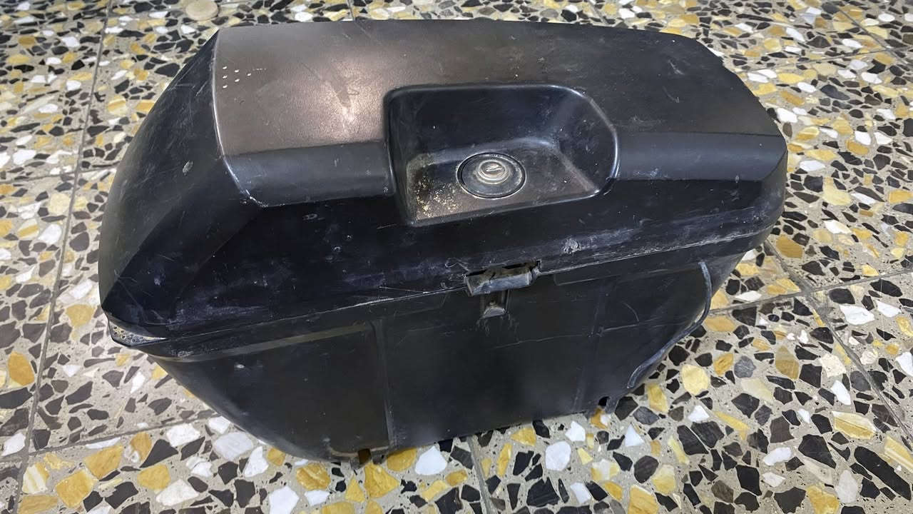 السلام عليكم من رخصه الاخ مصطفئ الشريفي غراض ياماها للبيع 
تاير خلفي نص عمر 10 الف
جنطه جانبيه جهة اليمين 10 الف
فجوج بريك امامي 25 الف
كلوبات اشاير 50 الف
قمجي كلج 5 الف


**إذا كنت صاحب هذا الإعلان وتريد حذفه لأي سبب، رجاءا أرسل رسالة إلى الدعم الفني**