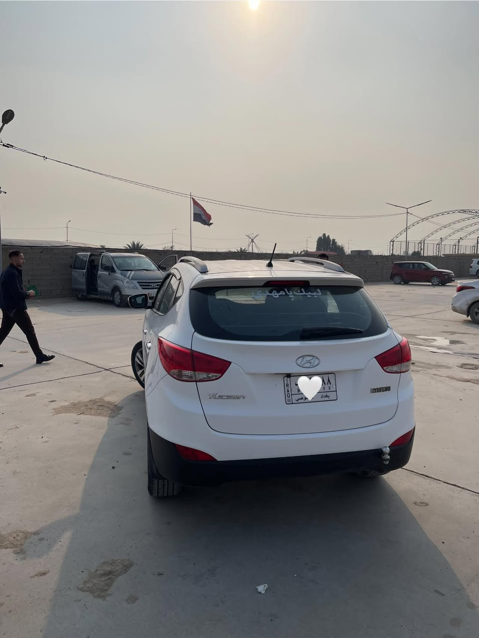 توسان 2014 خليجي للبيع
 •الممشى: 132,000 الف كم
 •الملاحظات: نص باب صبغ + بارد بخشم    
                   البنيد والباقي مكفول                
 •المحرك: 2000 دوش
      • الرقم : بغداد مشروع وطني
 •السعر: 155$
 •المكان: بابل – المركز
 •للتواصل: ***********
