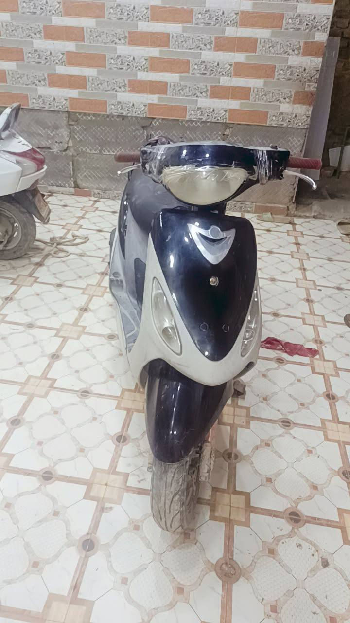 السلام عليكم دراجة لبيع ماناقصها اي شي مكينه مفتوحه السعر ٤٥٠بيها مجال خابرني على هذا الرقم ***********
