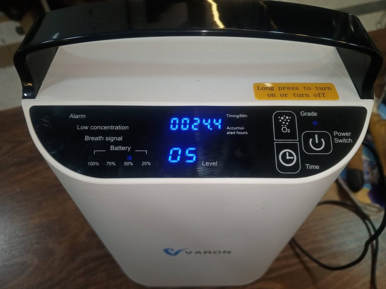 نظافة 95%

جهاز مولد اوكسجين 3 لتر و5 لتر المحمول شحن
المنشأ اوربي من شركة Varon 

يحتوي ع حساسات تشبع الاوكسجين للشخص المريض يتم فصل الجهاز عند تشبع الدم بالاوكسجين وكثير من المميزات التي يحتاجها المريض

يعمل بنظام الشحن عن طريق شحن البطارية الخاصة به او شحنه عن طريقة منفذ الجداحة في السيارة..


**إذا كنت صاحب هذا الإعلان وتريد حذفه لأي سبب، رجاءا أرسل رسالة إلى الدعم الفني**