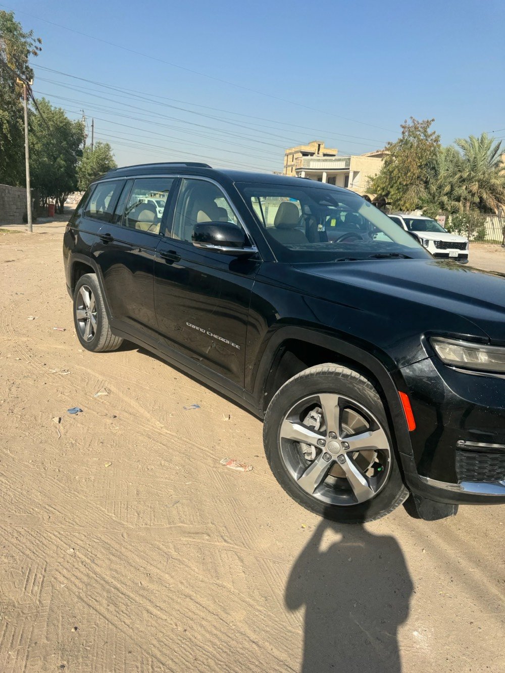 تم تنزيل السعر 305 وبيها مجال للطيبين
السلام عليكم جيب شكل الجديد 2021 خليجي وكاله هارلم
بدون حادث فقط بي بارد  بالبيبان  
امبدل بساتم 14 شرط كله بانزين عادي وترايك 200 تمشي بيها 
لمتدد فول مواصفات بانورما كشنات تدفئه وتبريد جنطه كهرباء 
رقم الهاتف ***********