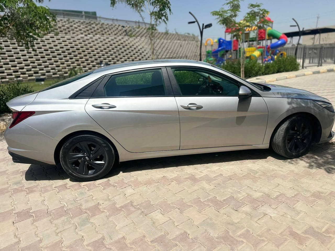 إسلام عليكم إلنترا امريكي للبيع حادث موضح بل صور مكاني بغداد الحرية غير متواجد بل فيس استفسار أكثر اتصل وبيك خير ودلل /*********** واتساب موجود السعر 135 بغداد, العراق
