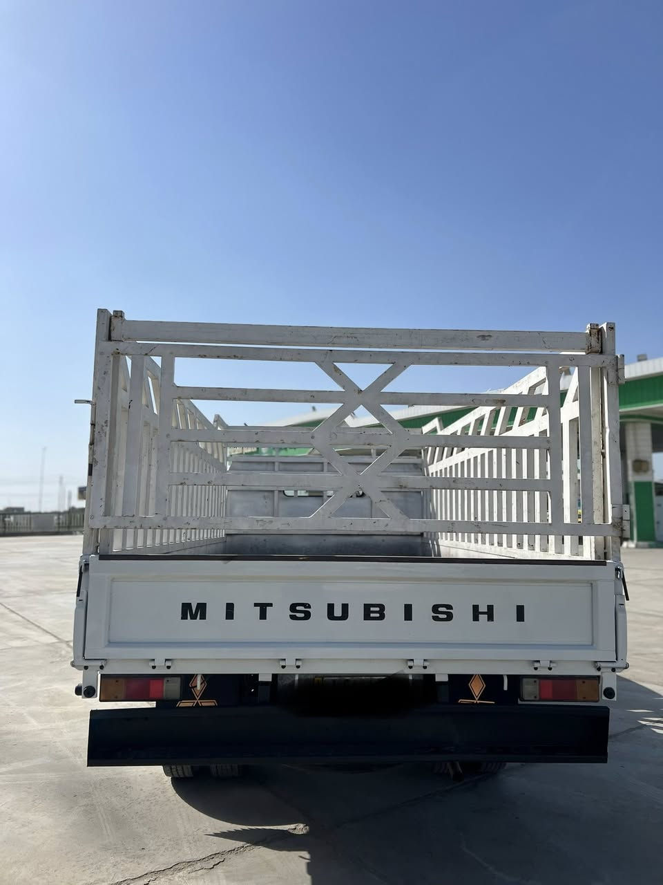 السلام عليكم كنتر 2016 كويتي
رقم نجف تحويل مباشر بسمي 
محجر وتحويره مكينه مشروطه لا تبخير ولا تنقيص 
السياره جاهزه للعمل ترهم((مراوس))
مكاني بابل ((السعر210 وبي مجال))
 للاستفسار  ((‭0782 186 1147‬))
