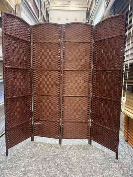 برفان خوص 
القياس ١٨٠سم *١٨٠ سم 
السعر ٥٠ الف 
متوفر خدمه توصيل بغداد والمحافظات الاخرى 
*********** خناقين
