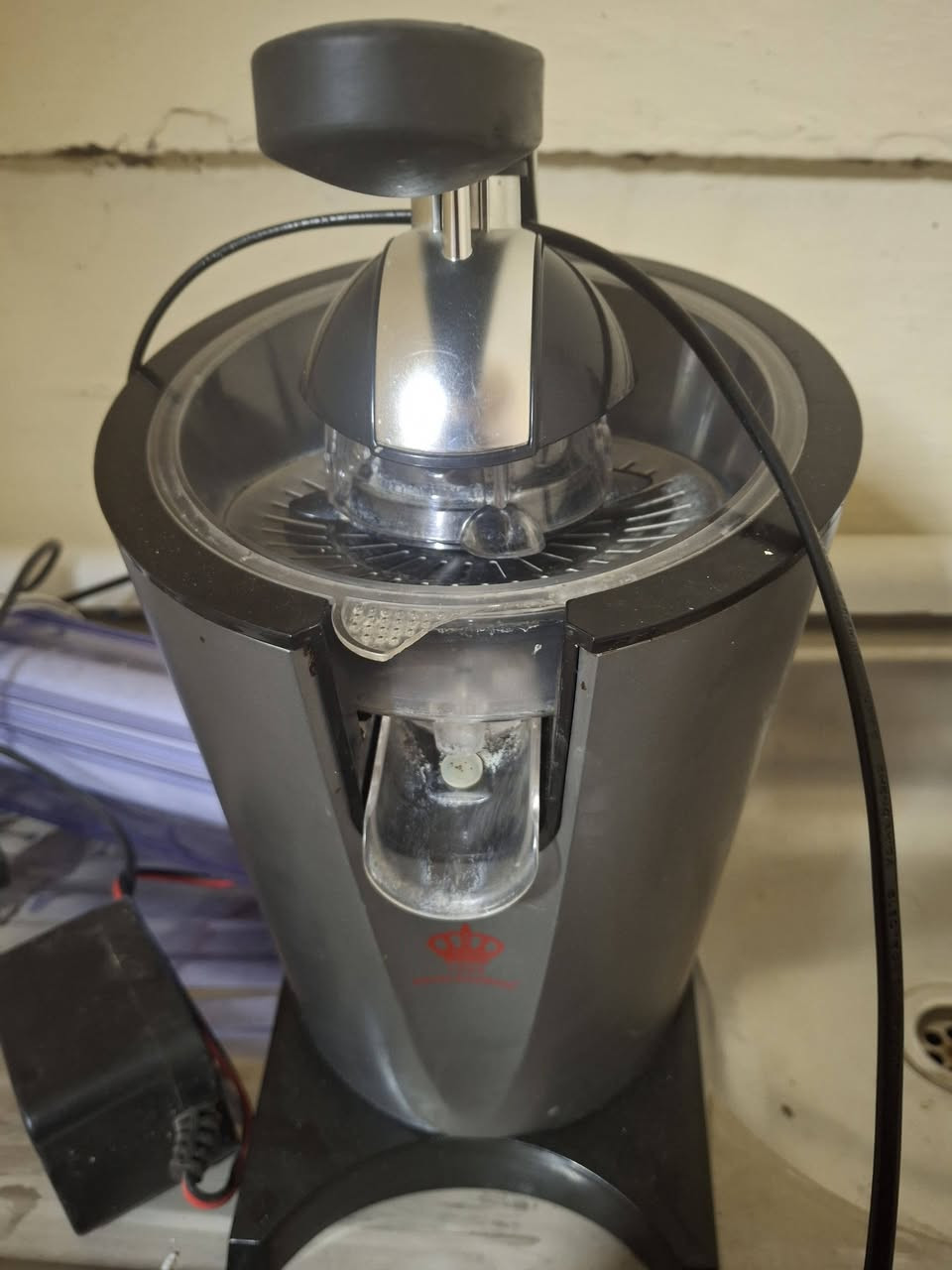 اغراض للبيع للاستفسار على رقم ***********
