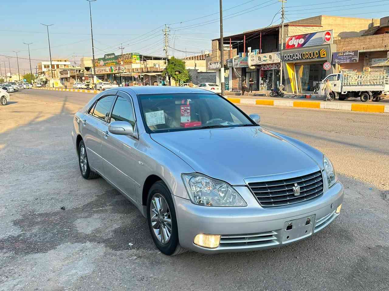 شاهانە موس ٢٠٠٦
بێ کۆدە تازە داخڵ 
گێڕو مەکینە گەورە ١٨٢
٢ دووگمە 
ئاوێنە ئیشارەت 
بێ بۆیاخە 
بێ مەسرەف لۆکە سەیارەکە 
١٥٠٠٠٠ کم ڕۆشتوە 
شوێن سەید سادق 

***********
