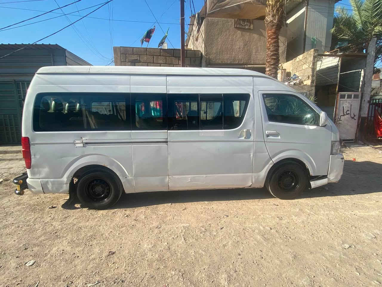 سلام عليكم جنبي موديل14سياره خير من الله كير مكينه اكسل كله جديد تبريد شغال عوزه بس دواير مامسوينهن بيه طخه ورا باب لسلايت بل ربع رقم صاحب سياره

‭***********‬
