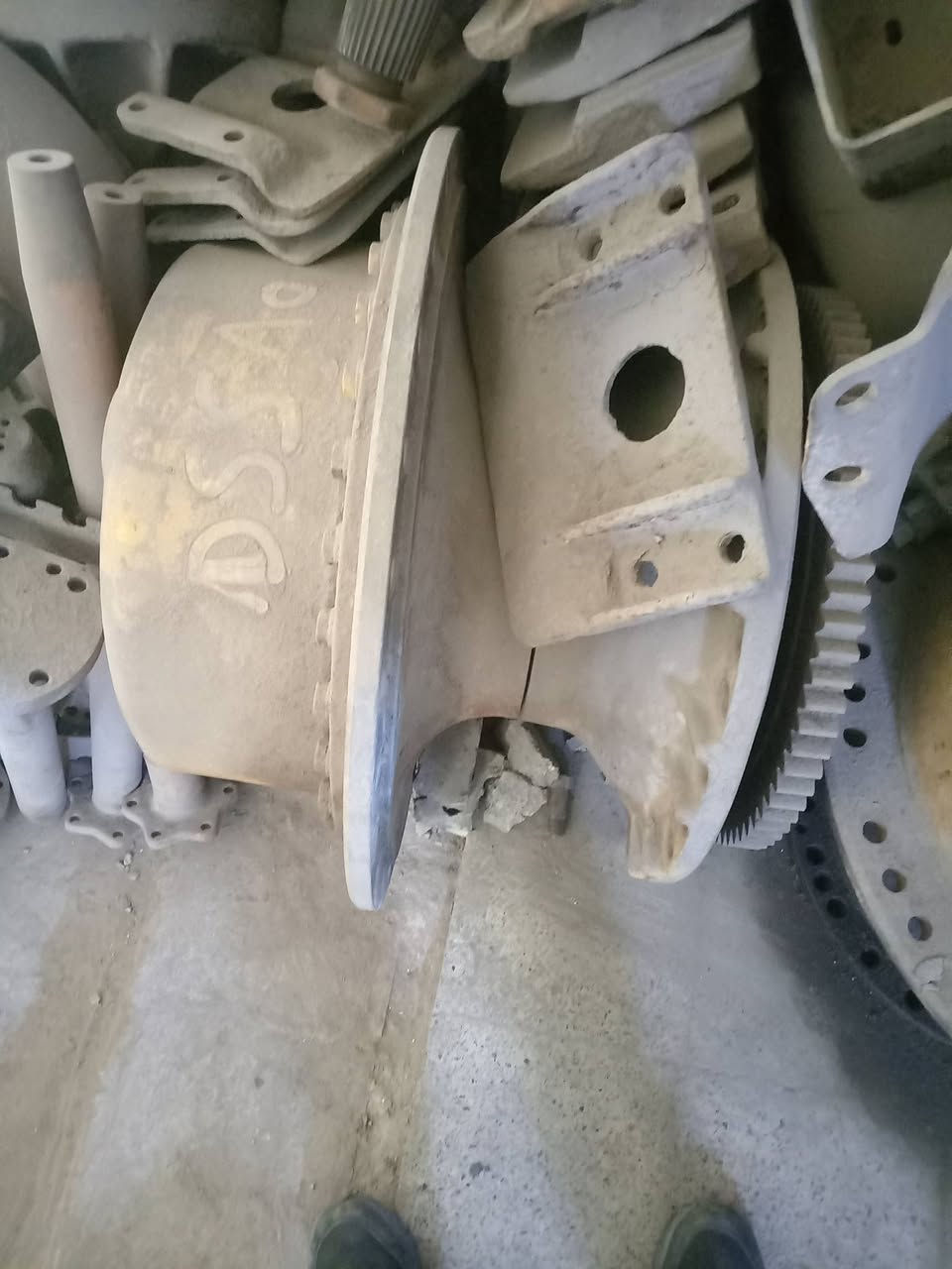 محل جاسم ابو رولات في بغداد الكراده شارع 52 الاستفسار اتصال على الأرقام تاليه *********** ***********
